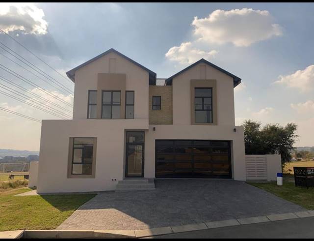 5 BEDROOM HOUSE FOR SALE IN FOURWAYS